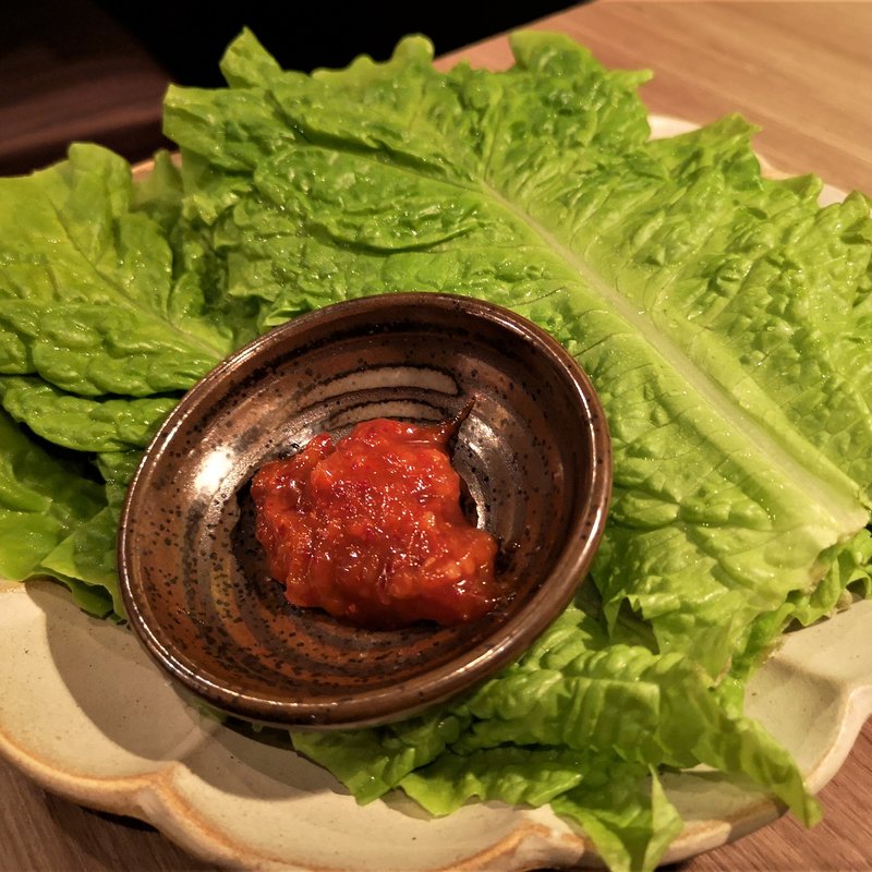 チシャ菜(サンチュ) (水七輪炭火 焼肉 北浜 にくや)