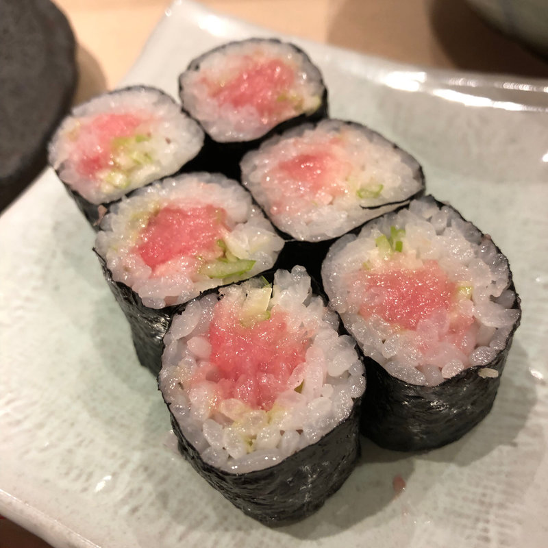 とろたく(魚寅鮨)