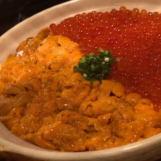 うにいくら丼(魚輝)