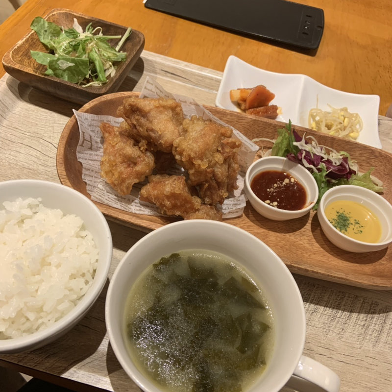 (韓国薬膳料理 麦庵 ソラリアステージ店)