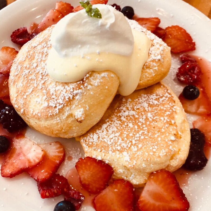 スフレパンケーキのミックスベリー(クリームポット ワイキキ)