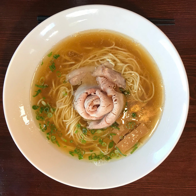 (らーめん本竈)