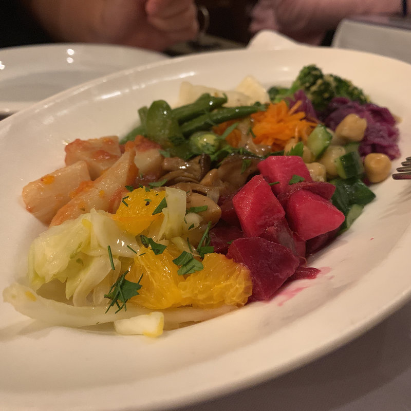 カルネヤサラダ(カルネヤ)