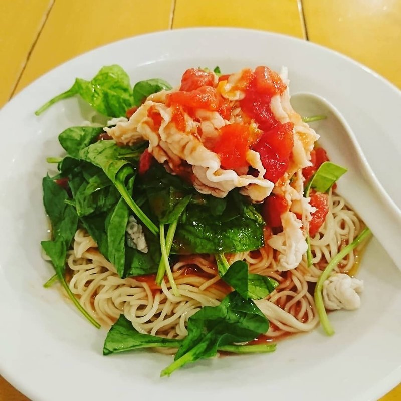 冷やしトマト麺(中国ラーメン揚州商人新宿歌舞伎町店)