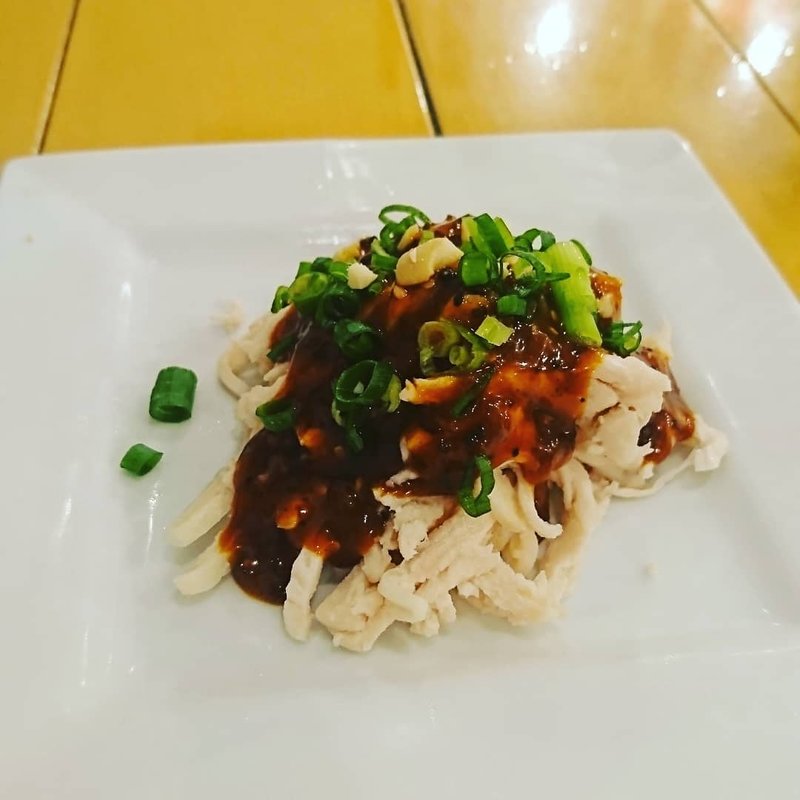 よだれ鶏(中国ラーメン揚州商人新宿歌舞伎町店)