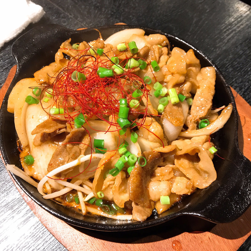 鉄板豚プルコギ(炭火串焼 シロマル 千葉ニュータウン店)