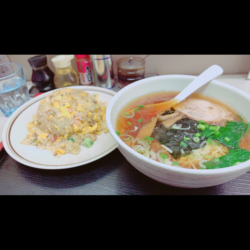 ラーメンチャーハン(ひろし)
