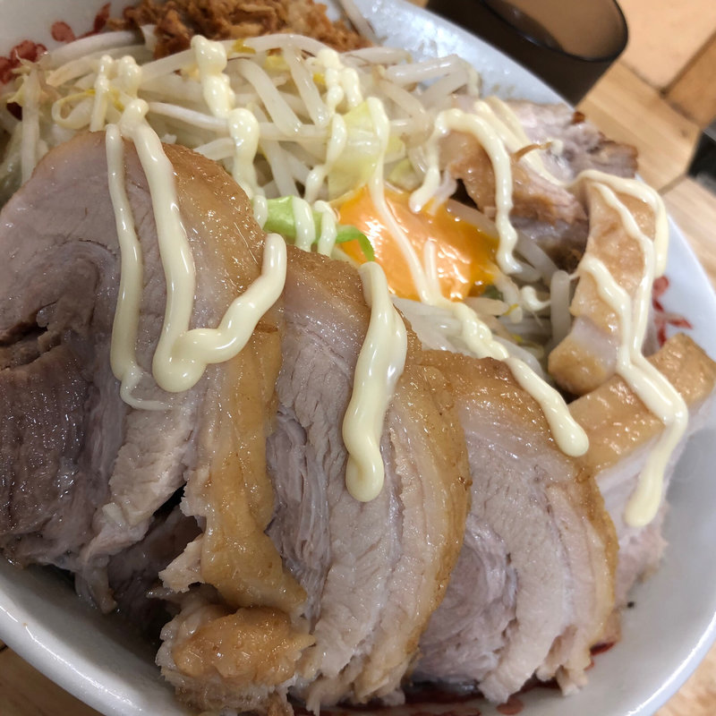 汁なし子豚6枚(ラーメン 登良治郎)