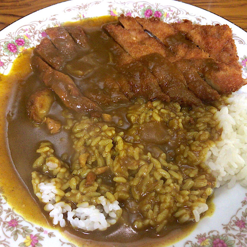 カツカレー(元祖 小いけ)