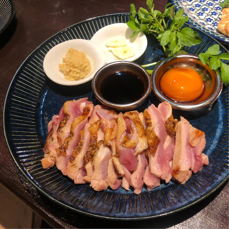 鹿児島地鶏のたたき すき焼き風(鹿児島県東千石町3-41)