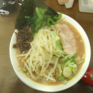 ラーメン(うまいヨゆうちゃんラーメン)