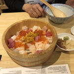 海鮮丼(虎杖 表店)
