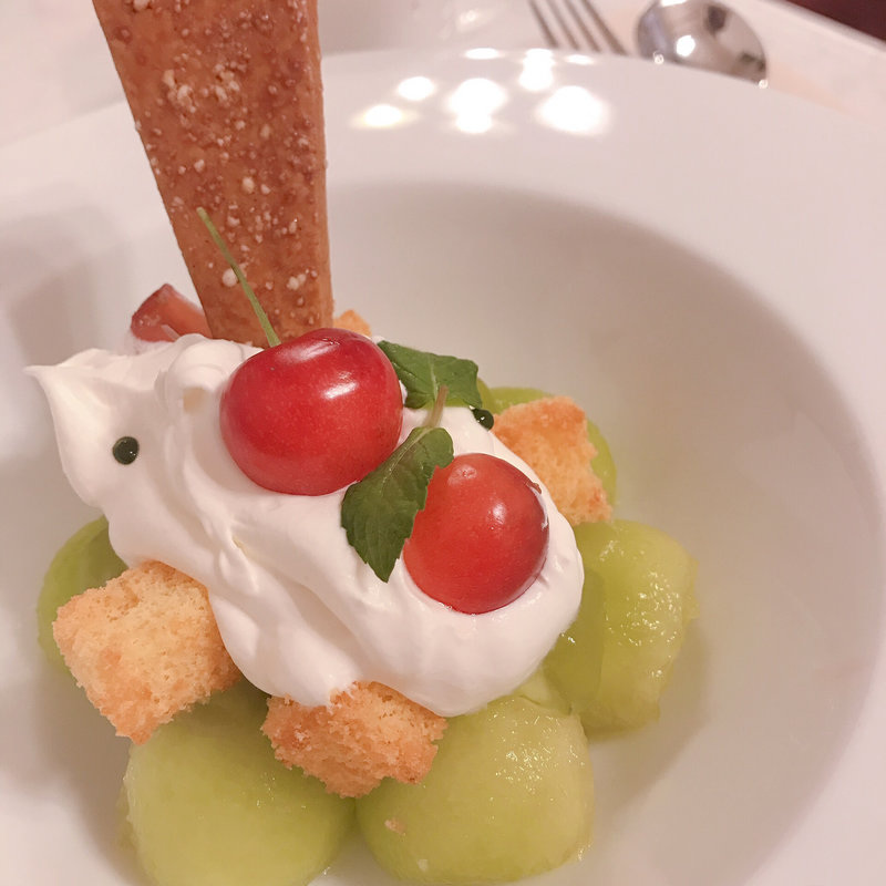 6月のデセール〜メロンのスープ仕立て〜(五感 北浜本館 （GOKAN ゴカン）)