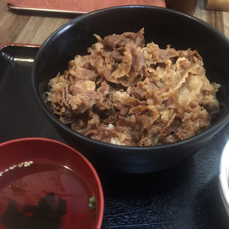 とろける牛丼(熊泰精肉堂)