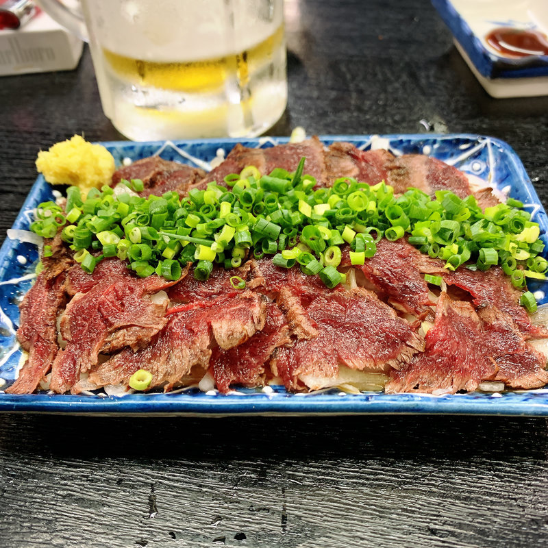馬肉のタタキ(大衆割烹 藤八 （たいしゅうかっぽうとうはち）)