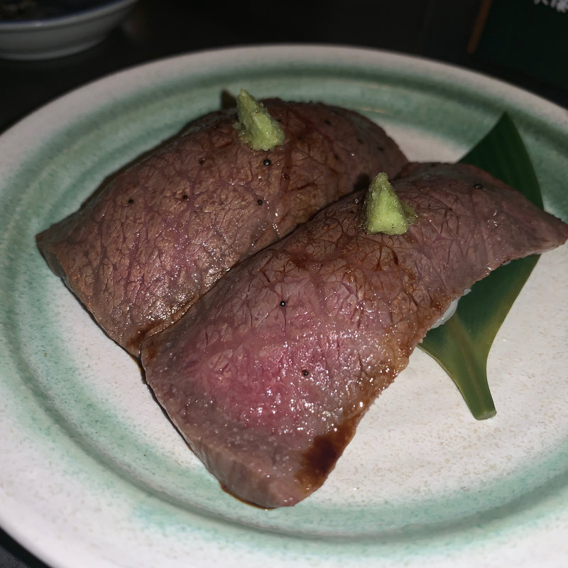 牛ロースあぶり(肉蔵でーぶ)