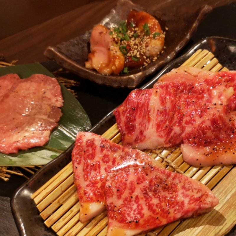 カウンター限定ちょい食べセット(白か黒)