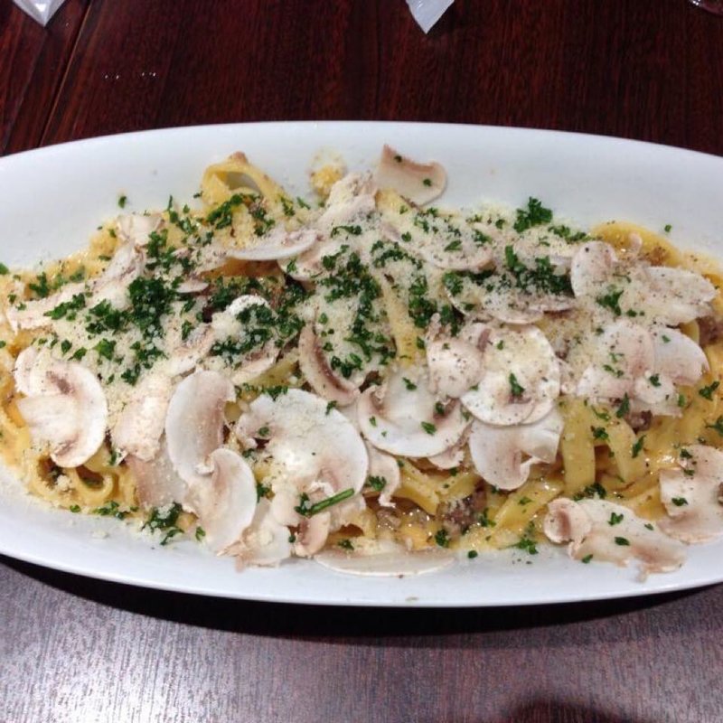 松茸のパスタ(俺のイタリアン KABUKICHO )