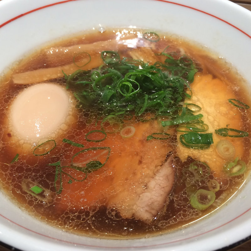 煮玉子地球の塩そば(地球の中華そば)