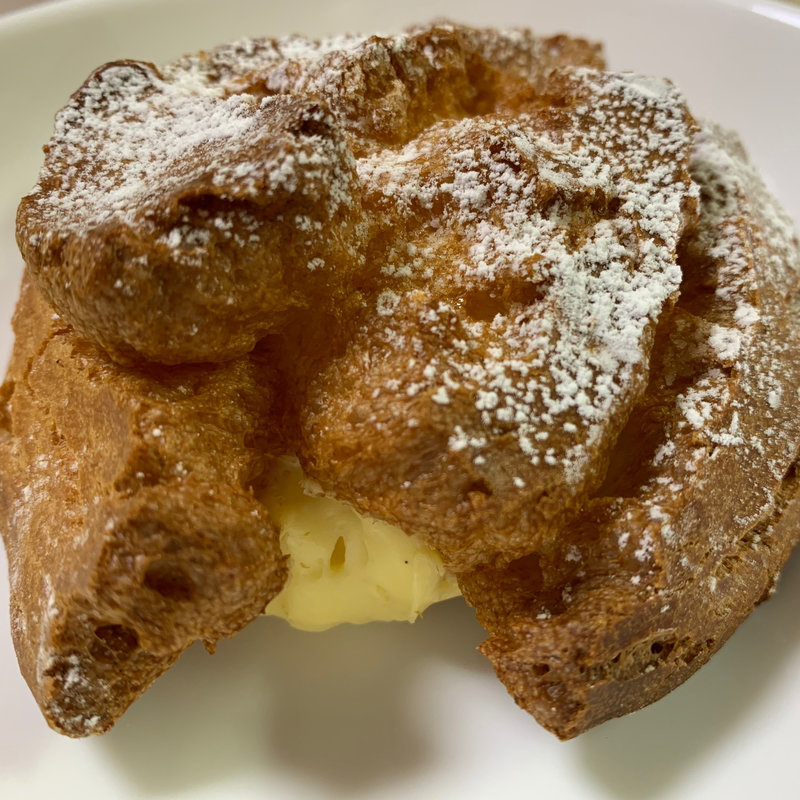 いたずらシュー(パティシエ エス コヤマ)