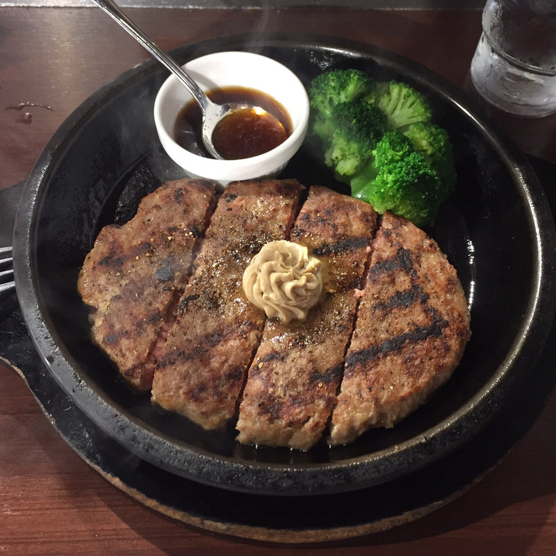 ワイルドハンバーグセット　300g(いきなり！ステーキ 新橋店)