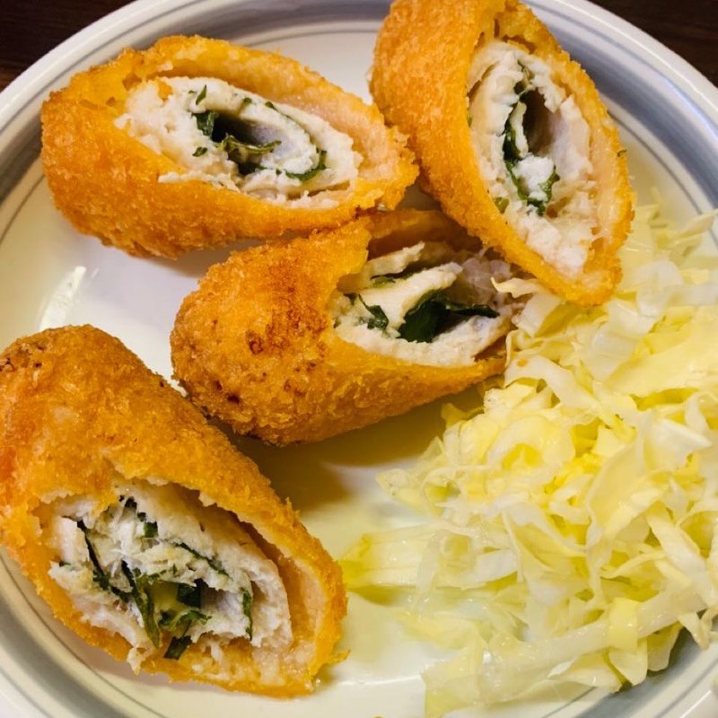 チキンチーズカツ(もつ焼 まんまる)