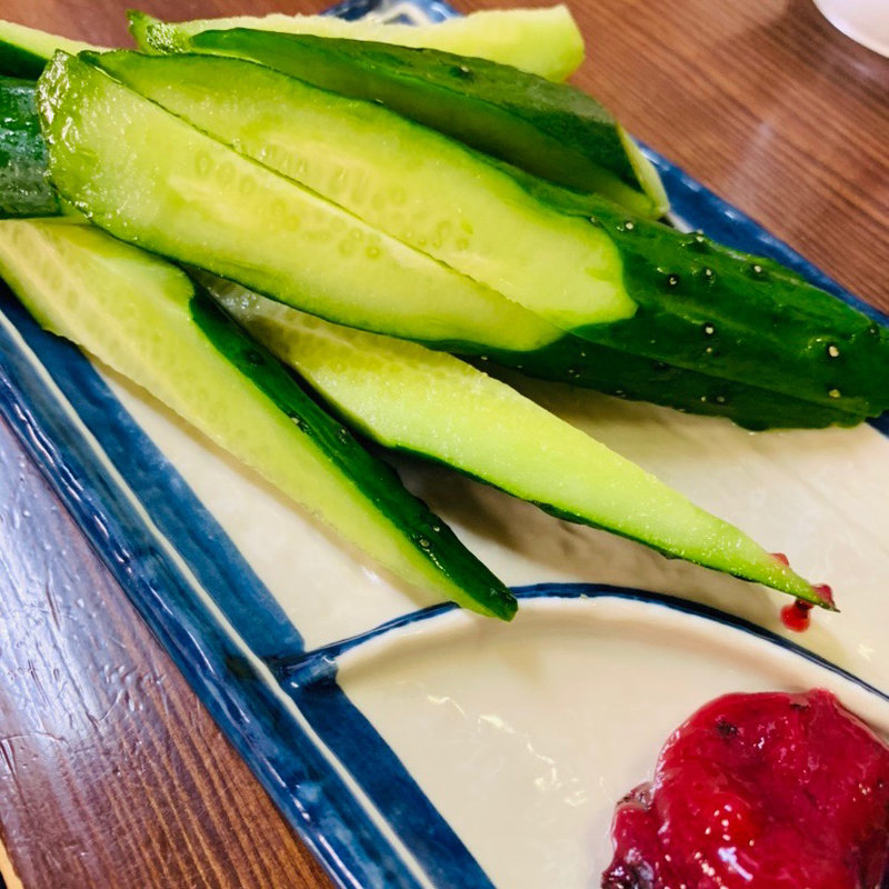 梅キュー(もつ焼 まんまる)