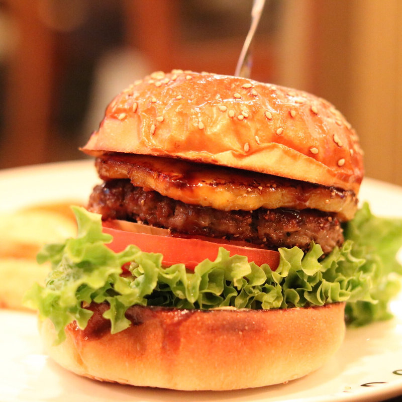 テリヤキパイナップルバーガー(ウェーブスバーガー 名駅店)