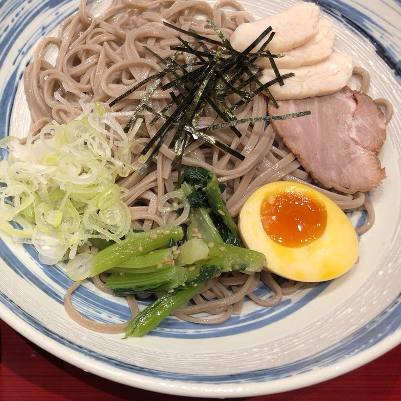 濃厚魚介だし(そばえもん 青山一丁目)