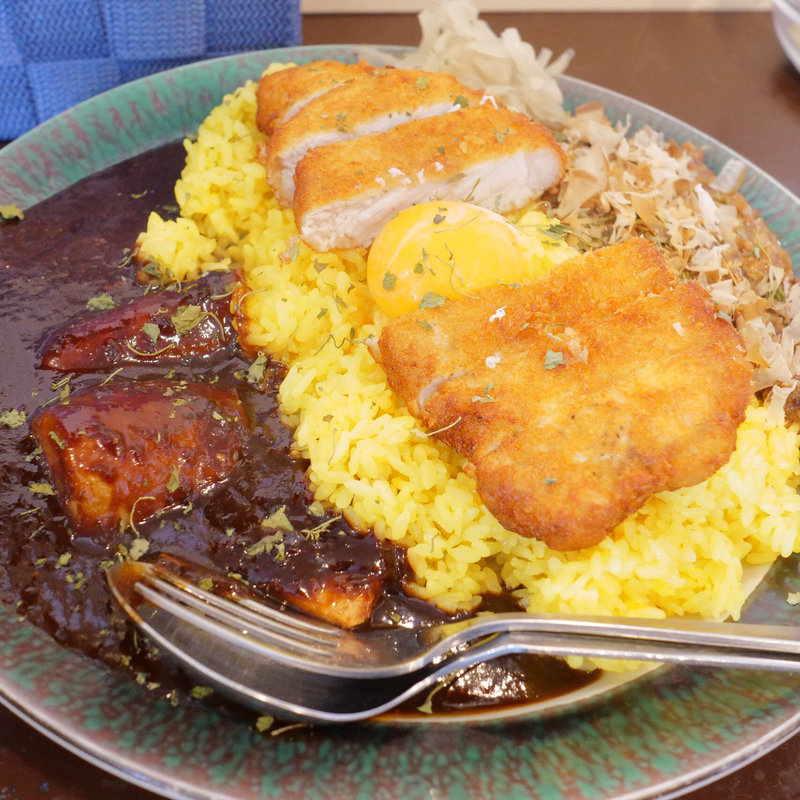 あいがけカツカレー(カレー屋テラコッタ)