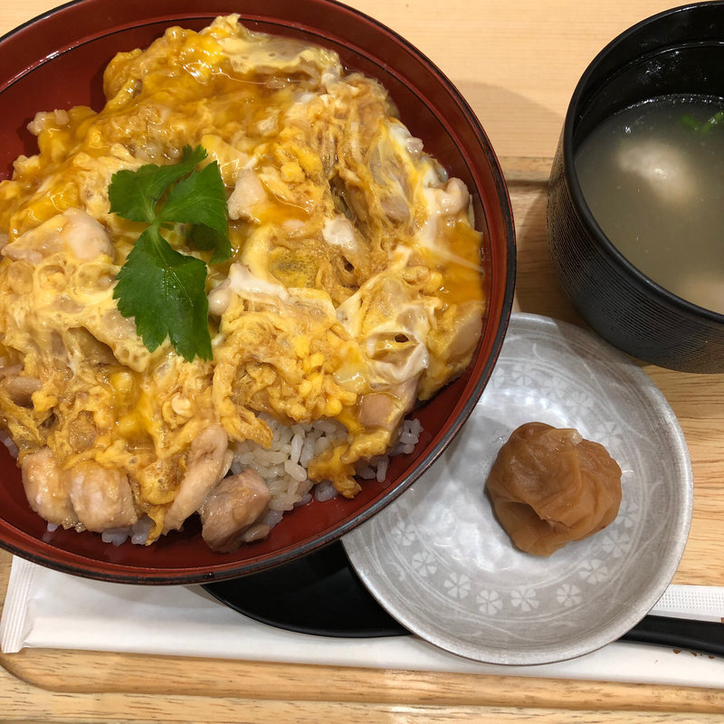 香草美水鷄親子丼(鶏三和 )