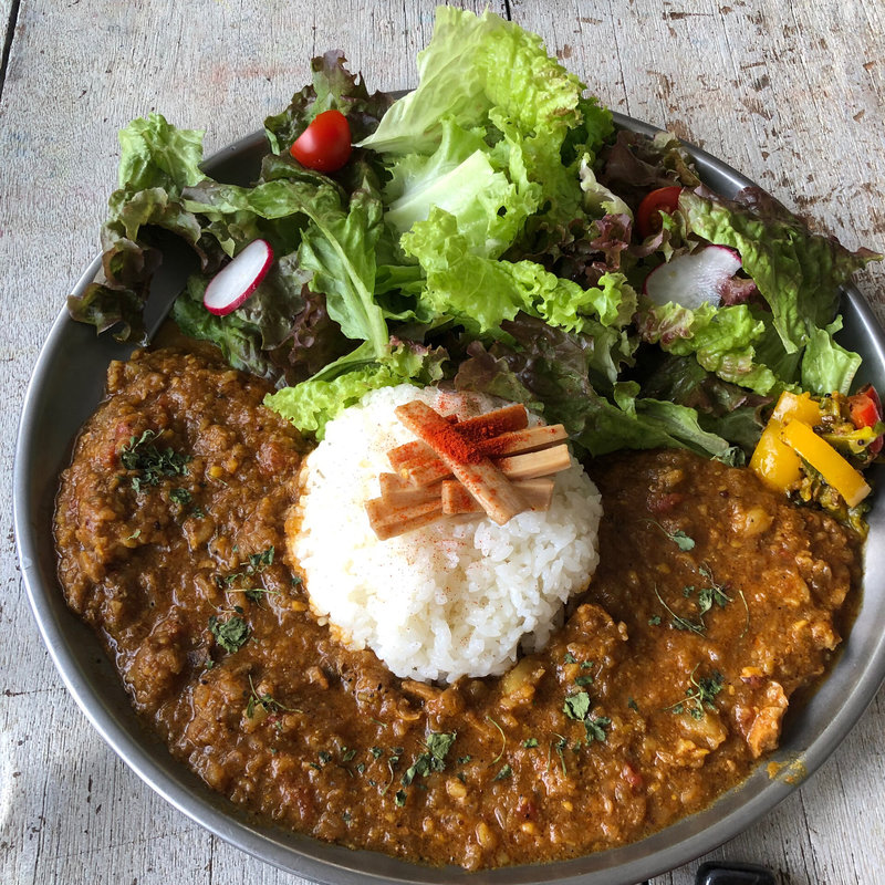 牛すじのビンダルカリー(箱崎荘々)