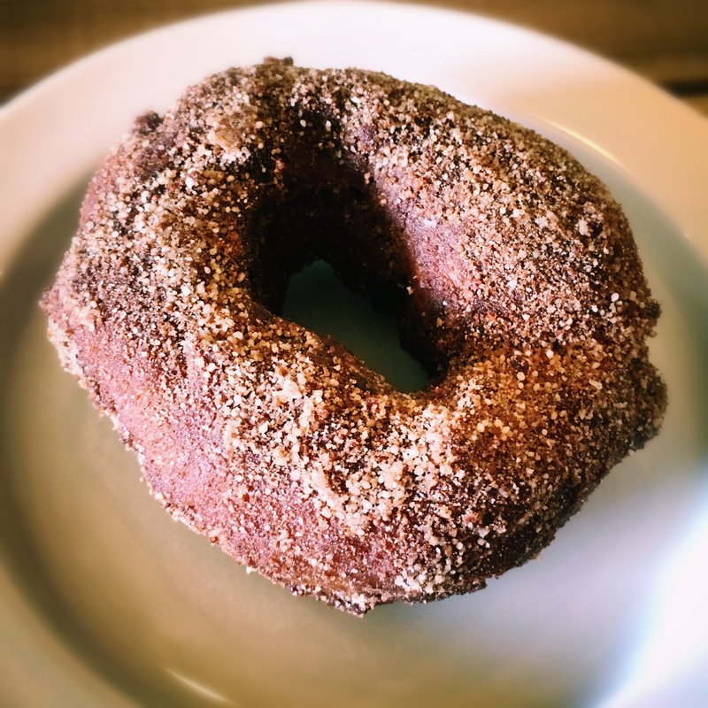 ドーナツ(シナモン)(おやつと雑貨、くらすこと 糸島店)