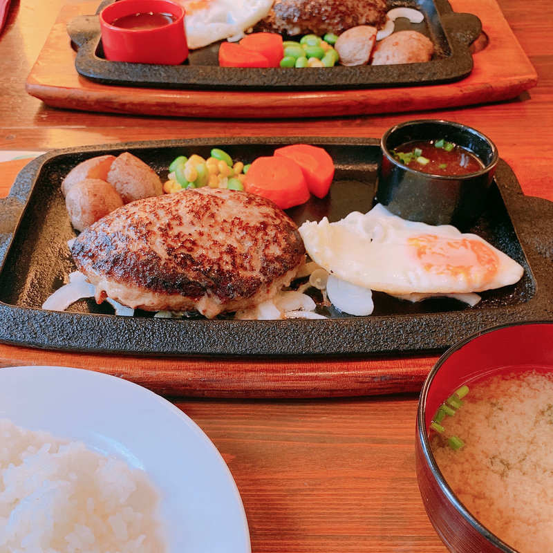 とろとろハンバーグ(250g)(ばんかん亭 （ステーキ＆とろとろハンバーグ）)