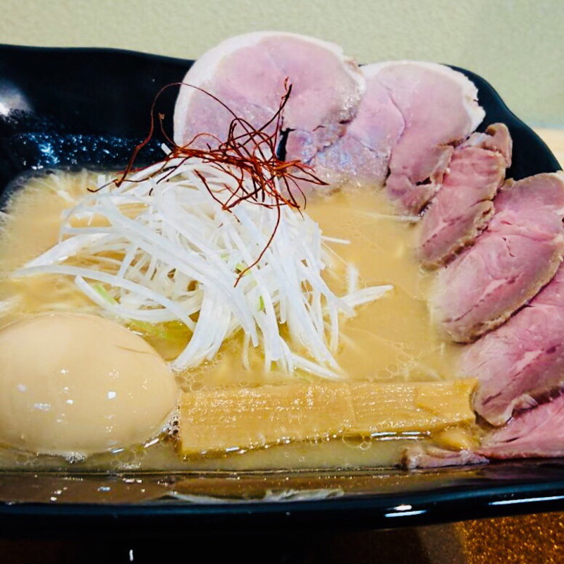 猪骨ラーメン(醤油)(猪骨ラーメン)