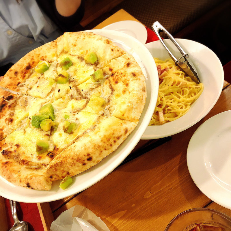 (トラットリア　チャオ)