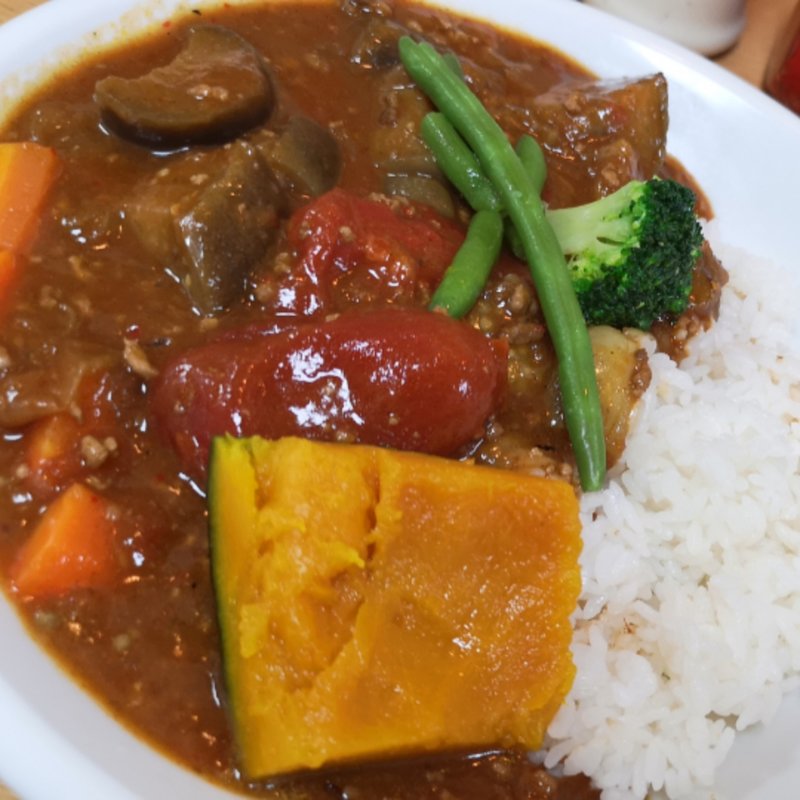 完熟トマトとなすの挽肉カレー(カフェ デ カリー （Cafe de Curry）)