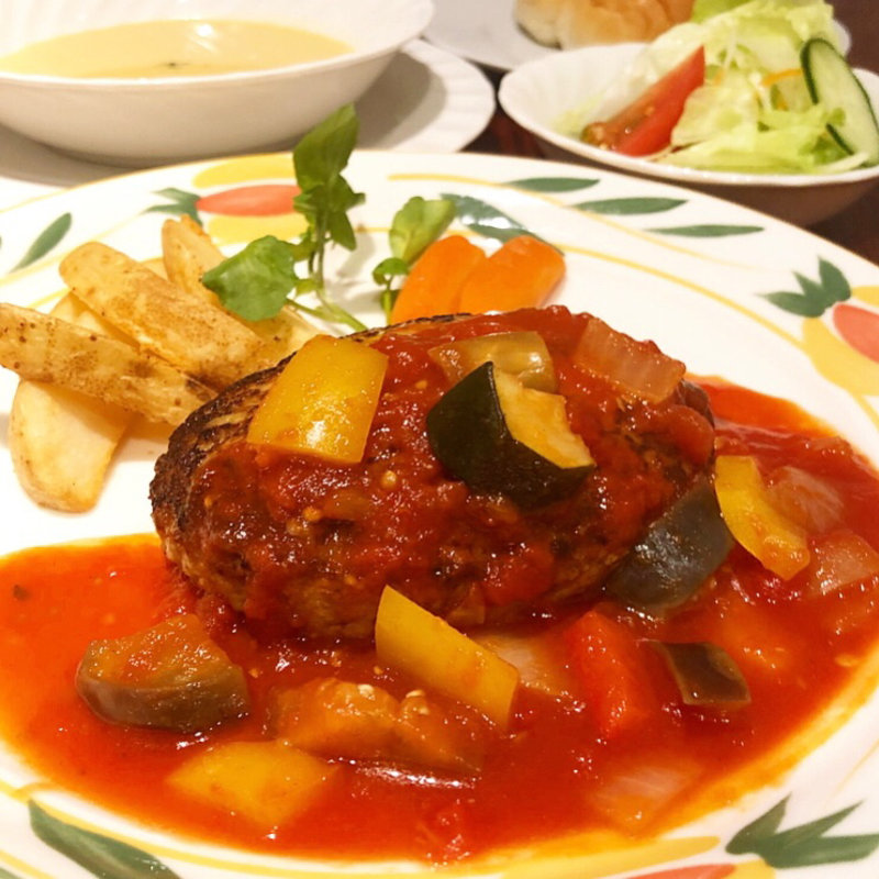 野菜たっぷりゴロゴロトマトソース(とくら（京都三条店）)