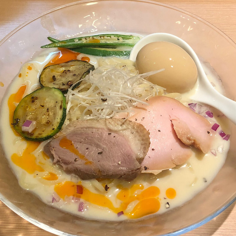 (らぁ麺　はやし田)