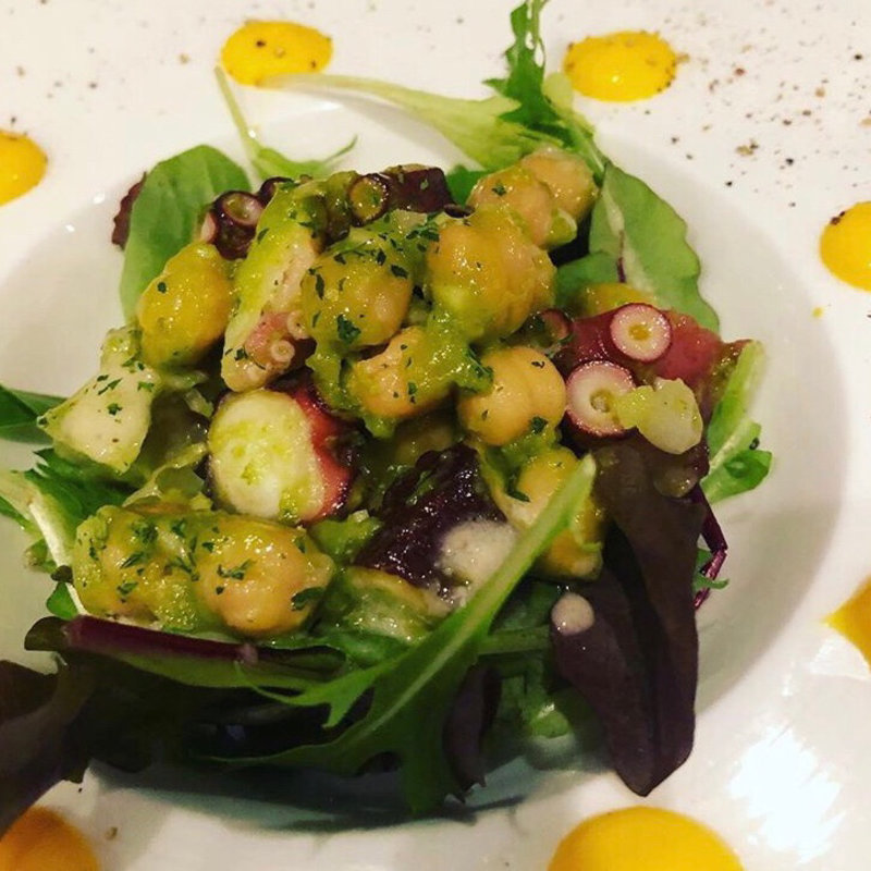 蛸とひよこ豆のサラダ(日欧酒場 神のよだれ 町田店)