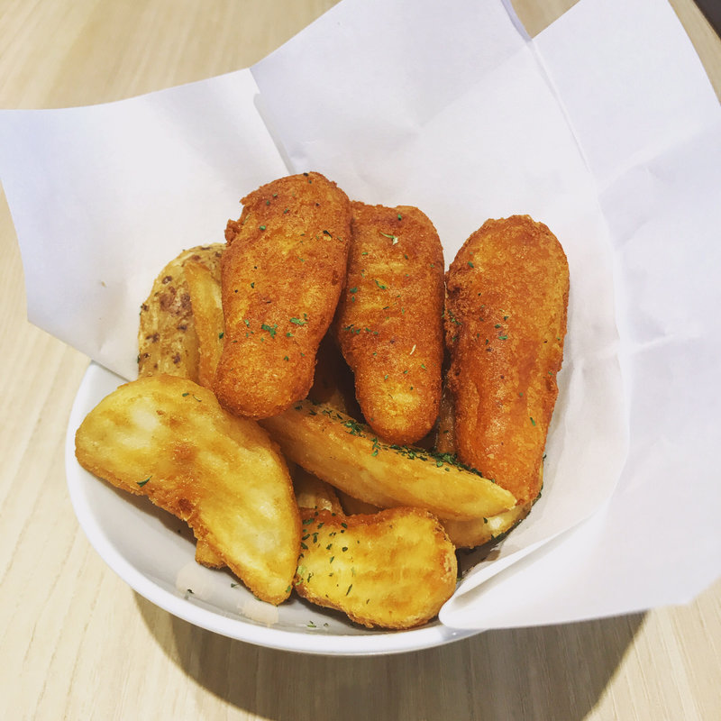 ポテト＆チキンナゲット(ピアトリア )