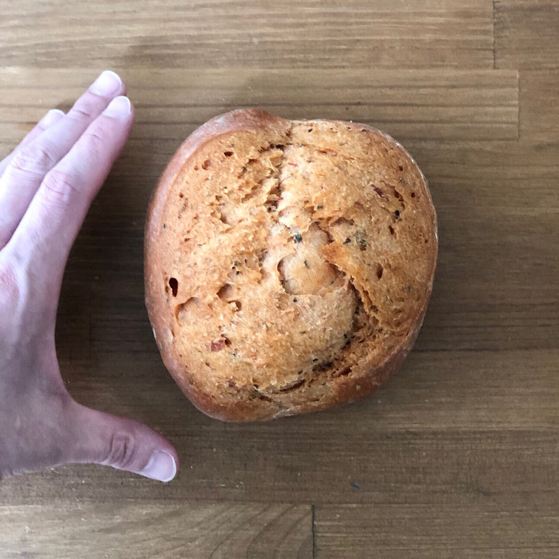 トマトハーブ(トトマパン （totomaパン）)