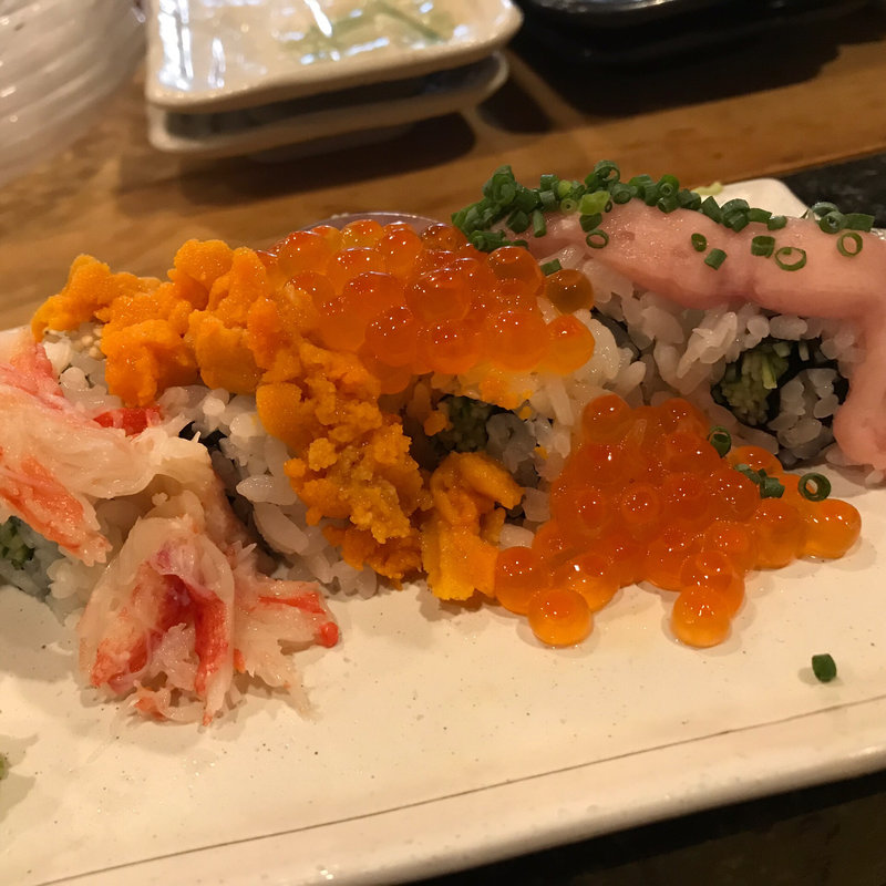 こぼれ寿司四貫(まんぼう)