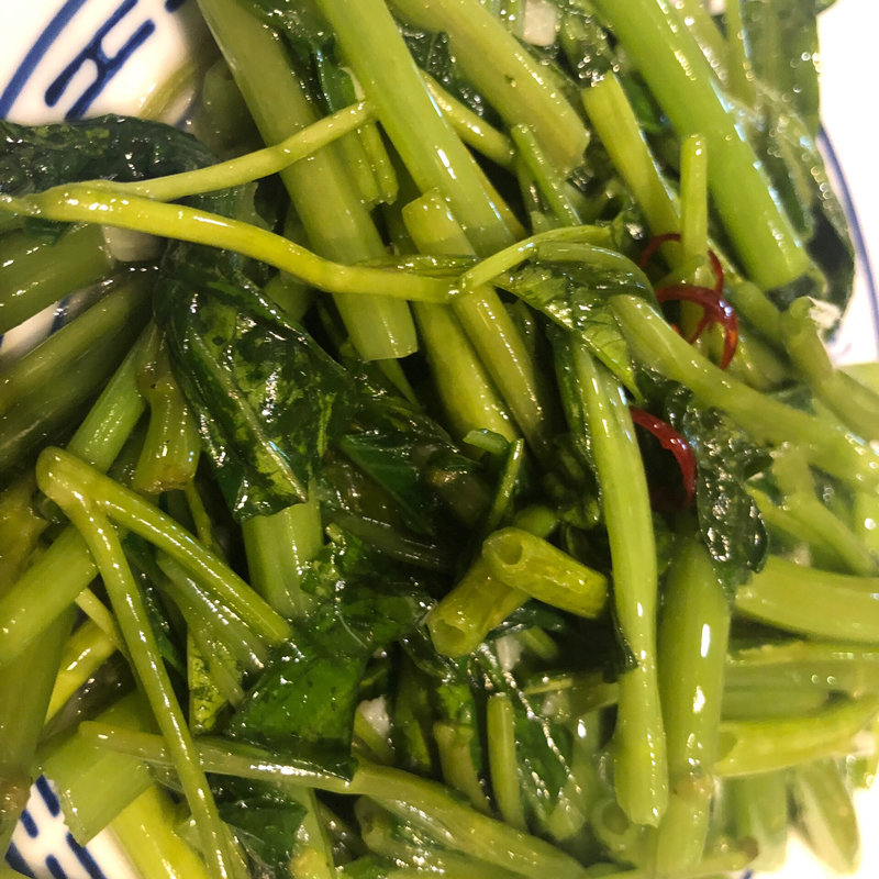 空芯菜炒め(香港麺 新記)
