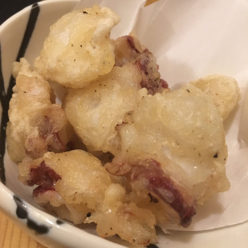 活たこ唐揚げ(大衆酒場 まるや)