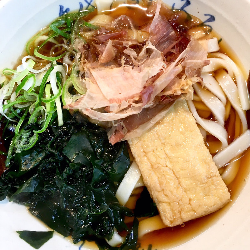 わかめきしめん(名代きしめん 住よし JR名古屋駅10・11番ホーム店 （すみよし）)