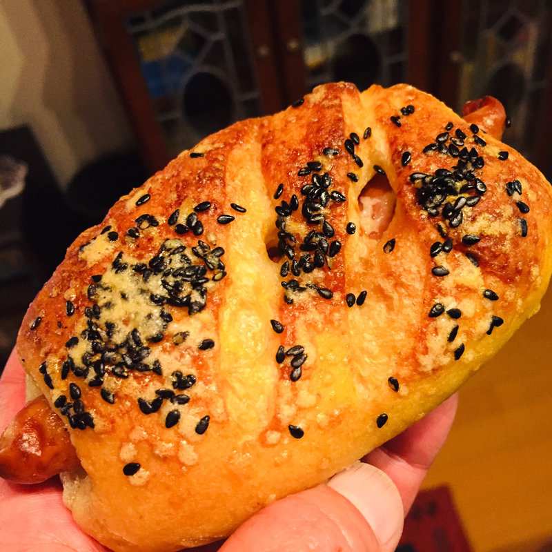 セサミソーセージ(ルヴァン・パストリー)