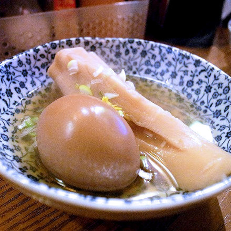 おでん（玉子、ちくわぶ）(焼鳥 とし)