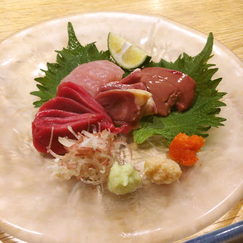 鶏刺身四種盛り合わせ(焼とり はま田)