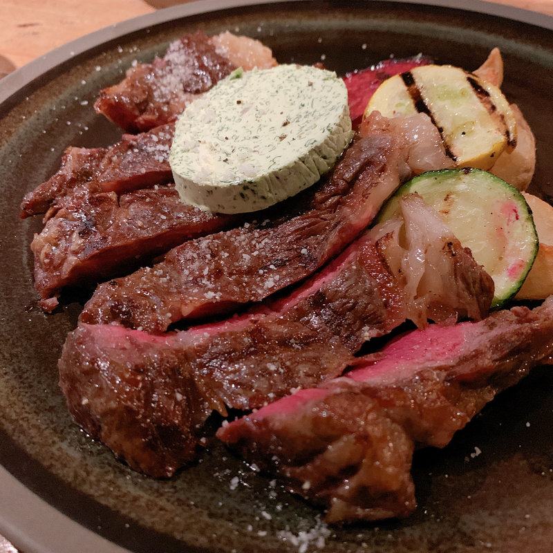 特選国産牛 サーロインステーキ(富士屋本店グリルバー)